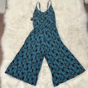 NWT Pineapples Boutique || Zen-Knits Tropical Leaf Printed Capricorn Jumpsuit